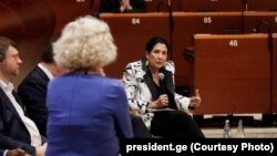 სალომე ზურაბიშვილი „დემოკრატიის მსოფლიო ფორუმზე“, სტრასბურგში. 7 ნოემბერი, 2022 წელი.