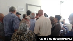 Xəstəxanada növbə. FOTO ARXİV