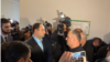 კორდონი პარლამენტის იურიდიულ საკითხთა კომიტეტის სხდომის დარბაზთან
