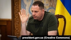 Андрій Єрмак подякував Українській мережі за права дитини та волонтерській ініціативі Humanity за допомогу в порятунку молодих людей