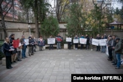 სოლიდარობის აქცია სააპელაციო სასამართლოს წინ