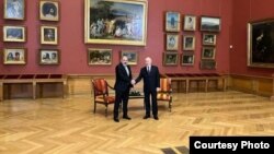 Премьер-министр Армении Никол Пашинян (слева) и президент России Владимир Путин, Санкт-Петербург, 27 декабря 2022 г. (Фотография -  «Арменпресс»)