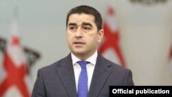 შალვა პაპუაშვილი