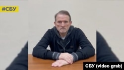 ვიქტორ მედვედჩუკი საგამოძიებო იზოლატორში 