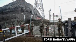 Ադրբեջանցի զինվորները արրգելափակված Լաչինի միջանցքում, արխիվ