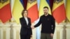 Президент Молдовы Мая Санду и президент Украины Владимир Зеленский