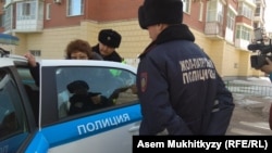 Зауре Сагидолдинаны кармоо учуру. 21-март, 2019-жыл. Астана шаары. "Азаттыктын" кабарчысы тарткан сүрөт.