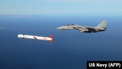 Taktiki "Tomahawk Block IV" qanadlı raketi