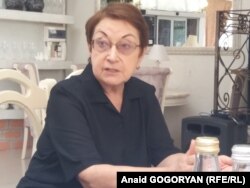 ნათელა აკაბა