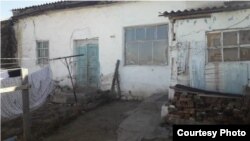 Тергөө абагынын кызматкерлери жашаган жер. Каракол.
