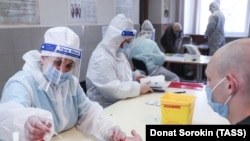 Орусия. Коронавирус боюнча тест алуу учуру. 