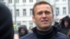 В Петербурге депутаты требуют проверить расследование Навального