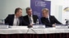 Анатоль Лябедзька, Юрась Губарэвіч і Віталь Рымашэўскі (зьлева направа) падчас міжнароднай канфэрэнцыі «Ўкраіна — Беларусь: ад выклікаў да супольных прарываў»