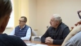 Аляксандар Лукашэнка 10 кастрычніка наведаў СІЗА КДБ, дзе сустрэўся з палітвязьнямі. Побач зь ім Юры Васкрасенскі. 