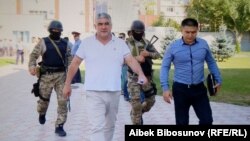 Курсан Асанов.