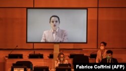 Оппозициянын лидери Светлана Тихановская БУУнун Адам укуктары боюнча кеңешине видео кайрылуу жасап жатат. 18-сентябрь, 2020-жыл.