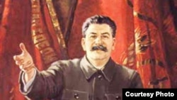 Главным монстром всех времен и народов автор книги "Чудовища" считает Сталина