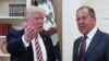 АҚШ президенті Дональд Трамп (сол жақта) пен Ресей сыртқы істер министрі Сергей Лавров Ақ үйде. Вашингтон, 10 мамыр 2017 жыл.