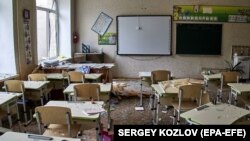 Чугуевдеги мектеп орус армиясынын аткылоосунан кийин. Харьков облусу, 25-июль 2022-жыл
