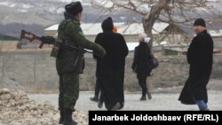 Кыргыз-тажик чек арасында акыркы жылдары чыр бат-бат кайталанууда. Баткен. 2014-жыл. 