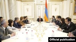 Совещание в правительстве Армении, Ереван, 18 ноября  2019 г.