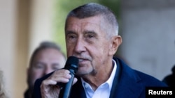 Андрей Бабіш може знову очолити уряд Чехії, але його політика щодо біженців з України може стати жорсткішою через вимоги його партнерів по коаліції