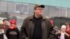 Американский кинорежиссер Майкл Мур
представит в Москве свой фильм "Здравозахоронение"