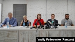 Беларус оппозициясынын Координациялык кеңешинин мүчөлөрү. 18-август, 2020-жыл. 