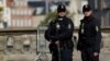 Kopenhagendə Aİ liderlərinin qeyri-rəsmi görüşü ərəfəsində polis Kristiansborq sarayının qarşısında dayanıb.