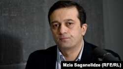 ლევან იოსელიანი, პარლამენტის ვიცე-სპიკერი, პარტია „მოქალაქეების" წევრი, სახალხო დამცველობის კანდიდატი 