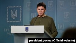 უკრაინის პრეზიდენტის კანცელარიის უფროსის მრჩეველი, მიხაილო პოდოლიაკი.