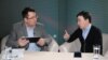 AzattyqLIVE студиясында отырған блогер Нұрлан Жанай мен Азаттық журналисі Кенжебек Нұрқасенұлы. Алматы, 18 наурыз 2016 жыл. 