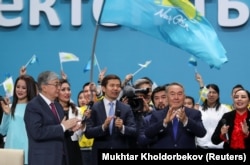 Казакстандын президенти Касым-Жомарт Токаев менен экс-президент Нурсултан Назарбаев. 23-апрель, 2019-жыл.
