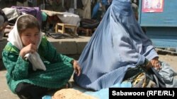 څه باندې ۴۷ سلنه وګړي د بې وزلۍ تر کرښې لاندې ژوند کوي.