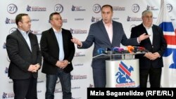 „თავისუფალი დემოკრატების“ რიგები ზურაბ აბაშიძემ, ვიქტორ დოლიძემ, დავით ონოფრიშვილმა და გიორგი ცაგარეიშვილმა დატოვეს