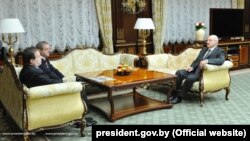Багалюб Карыч, Драгамір Карыч, Аляксандар Лукашэнка, Менск, чэрвень 2015