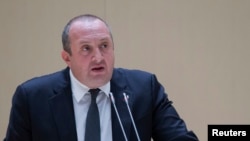 С 13 января президент ждет представителей «Грузинской мечты» и «Нацдвижения» на консультации по вопросу назначения председателя Верховного суда