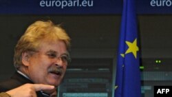 Председатель комиссии по внешним отношениям Европарламента Эльмар Брок (архив)
