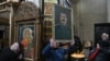 На вопрос: "А как же его отношение к церкви, как – репрессии, массовые расстрелы?" – коммунисты отвечают в духе героев советских фильмов
