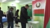 Прэзыдэнцкія выбары 2016 году ў Беларусі. Галасаваньне на выбарчым участку ў Горадні. 11 кастрычніка 2015 году 