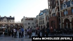 Новое аджарское правительство вдвое сократило средства, выделяемые на встречи гостей и делегаций автономной республики