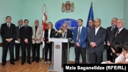 О своих планах кандидаты в члены нового кабинета министров в изгнании особо не распространялись – Верховный Совет еще должен утвердить их кандидатуры