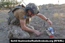 Անդրեյը ցույց է տալիս, թե ինչպես կարելի է զինաթափել կամիկաձե անօդաչու սարքը։