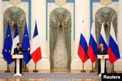 Президенты Франции Эмманюэль Макрон и глава России Владимир Путин во время совместной пресс-конференции. Москва, 7 февраля 2022 года