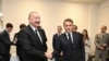 İ.Əliyev E.Makron ilə görüşür