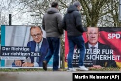 თუ გამოკითხვები სწორი აღმოჩნდა, AfD არჩევნების მერე სიძლიერით მეორე პარტია იქნება. გამარჯვებულები, როგორც ჩანს, იქნებიან ქრისტიან-დემოკრატები (CDU/CSU), რომლებიც უკრაინას მეტ დახმარებას ჰპირდებიან.