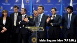 Специальная Комиссия по инвентаризации советских вкладов была создана по распоряжению президента Михаила Саакашвили еще в 2004 году. По решению премьер-министра Бидзины Иванишвили, срок полномочий Комиссии был продлен до декабря 2014 года