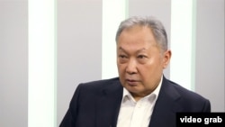 Курманбек Бакиев. Архивдик сүрөт. 