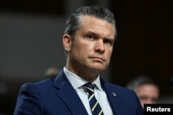 Министр обороны США Пит Хэгсет посещает слушания комитета Сената по вооруженным силам на Капитолийском холме в Вашингтоне, США, 18 июня 2025 года