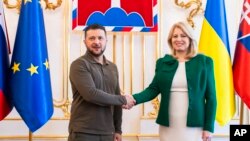 Зузана Чапутова и Владимир Зеленский, Братислава, 7 июля 2023 года